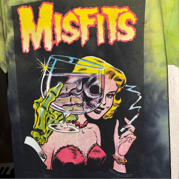 MISFITS Tie-Dye Tee - Lime Green and Black Fade - Picture 3 of 4
